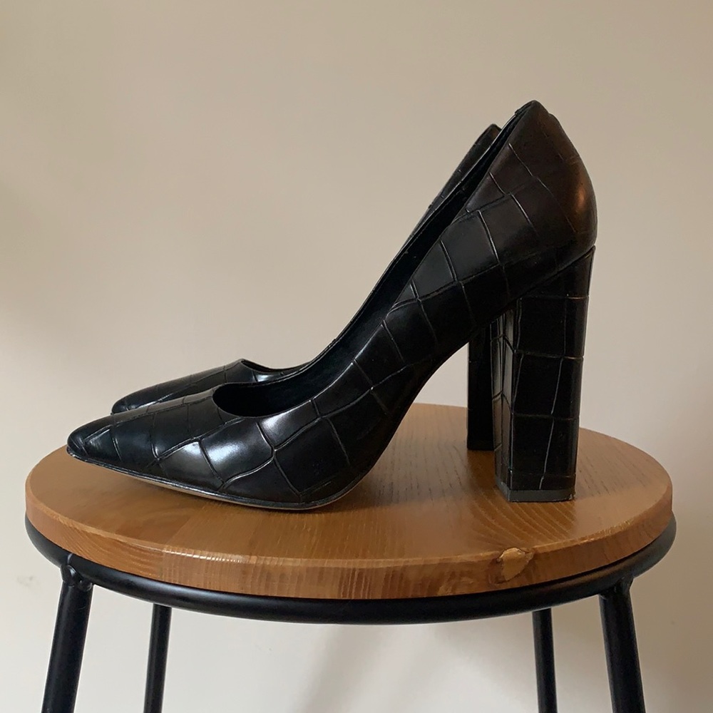 B Brian Atwood croc embossed leather pumps
